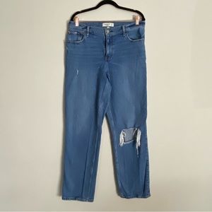 Abercrombie & Fitch - 90s Relaxed High Rise Jeans - size 10 - curve love